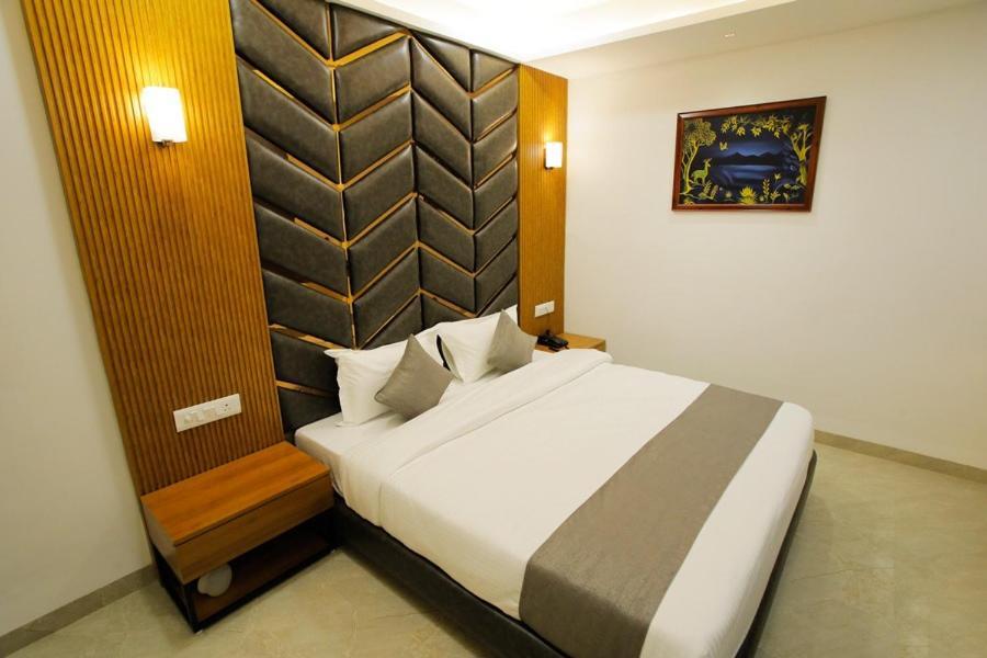 Hotel The Grand Индаур Экстерьер фото